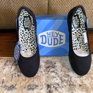 Hey Dude Women's Black Flats